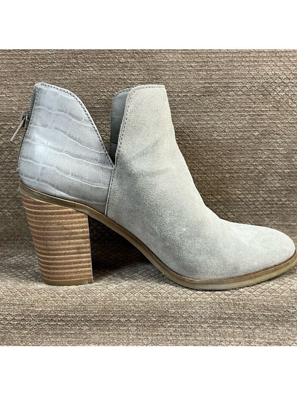 DV8 Dolce Vita Shai Women’s size 7 Grey Suede & Mixed Material Heeled Bootie EUC - Picture 4 of 16